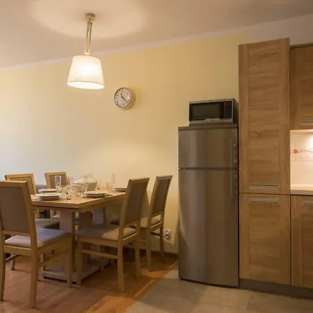 Apartament Na Urlop - Centrum - Przy Amfiteatrze - 500M Do Basenow Wisla Exterior photo
