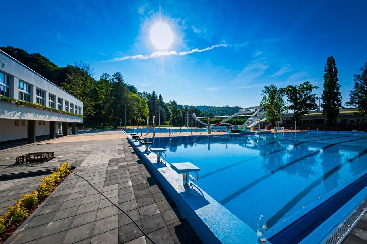 Apartment Na Urlop - Centrum - Przy Amfiteatrze - 500m Do Basenow *