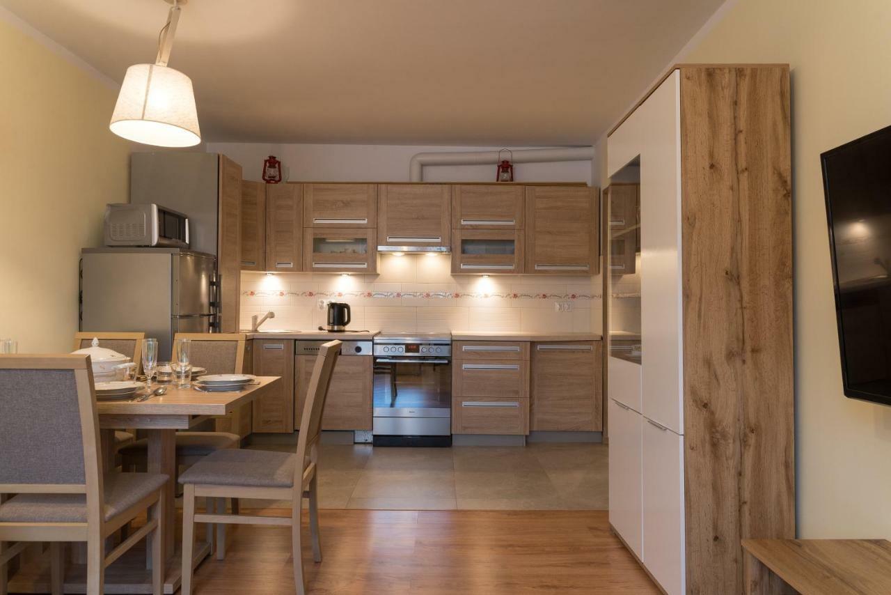 Apartment Na Urlop - Centrum - Przy Amfiteatrze - 500m Do Basenow *