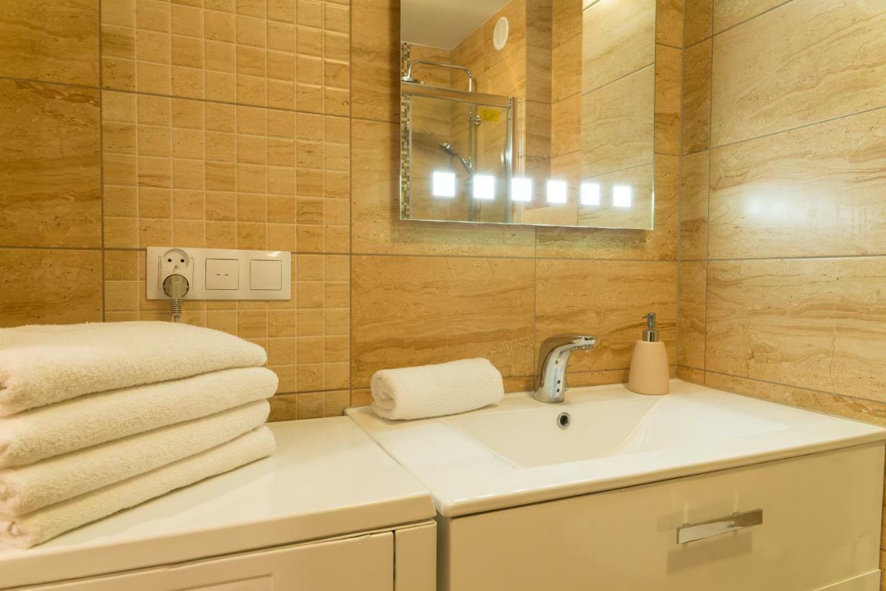 Na Urlop - Centrum - Przy Amfiteatrze - 500m Do Basenow Apartment *